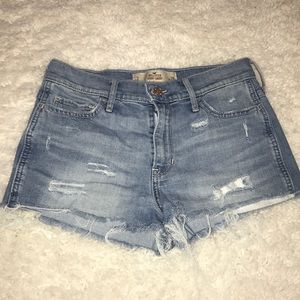 Hollister high rise short-short